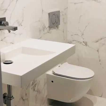 Nouveau Grand 2 Pieces Secteur Palais Croisette Rue Hoche *